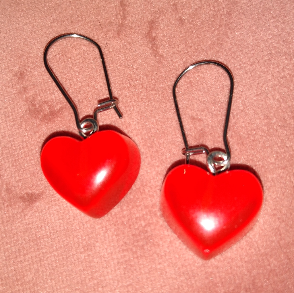 80s Retro Cherry Red Heart Candy Earrings Chunky Charm Hearts Stainless Steel